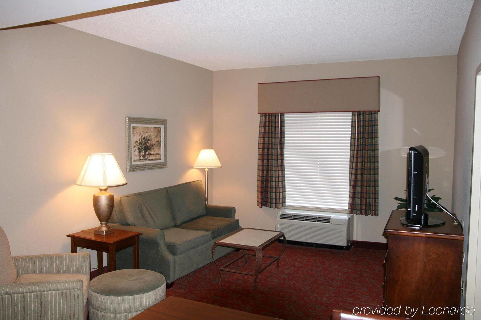 Hampton Inn & Suites Montgomery-Eastchase Pokoj fotografie